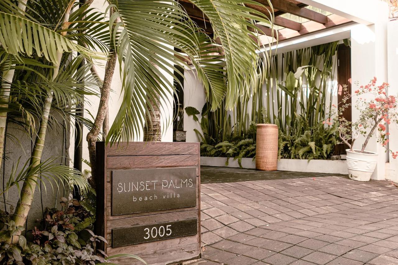 Sunset Palms Beach Villa Jimbaran Exterior foto